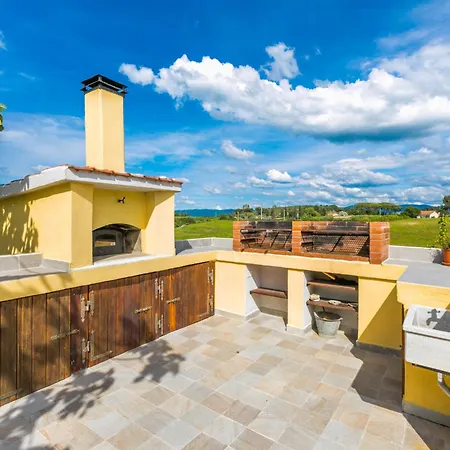 Podere La Maesta By Interhome Lejlighed *